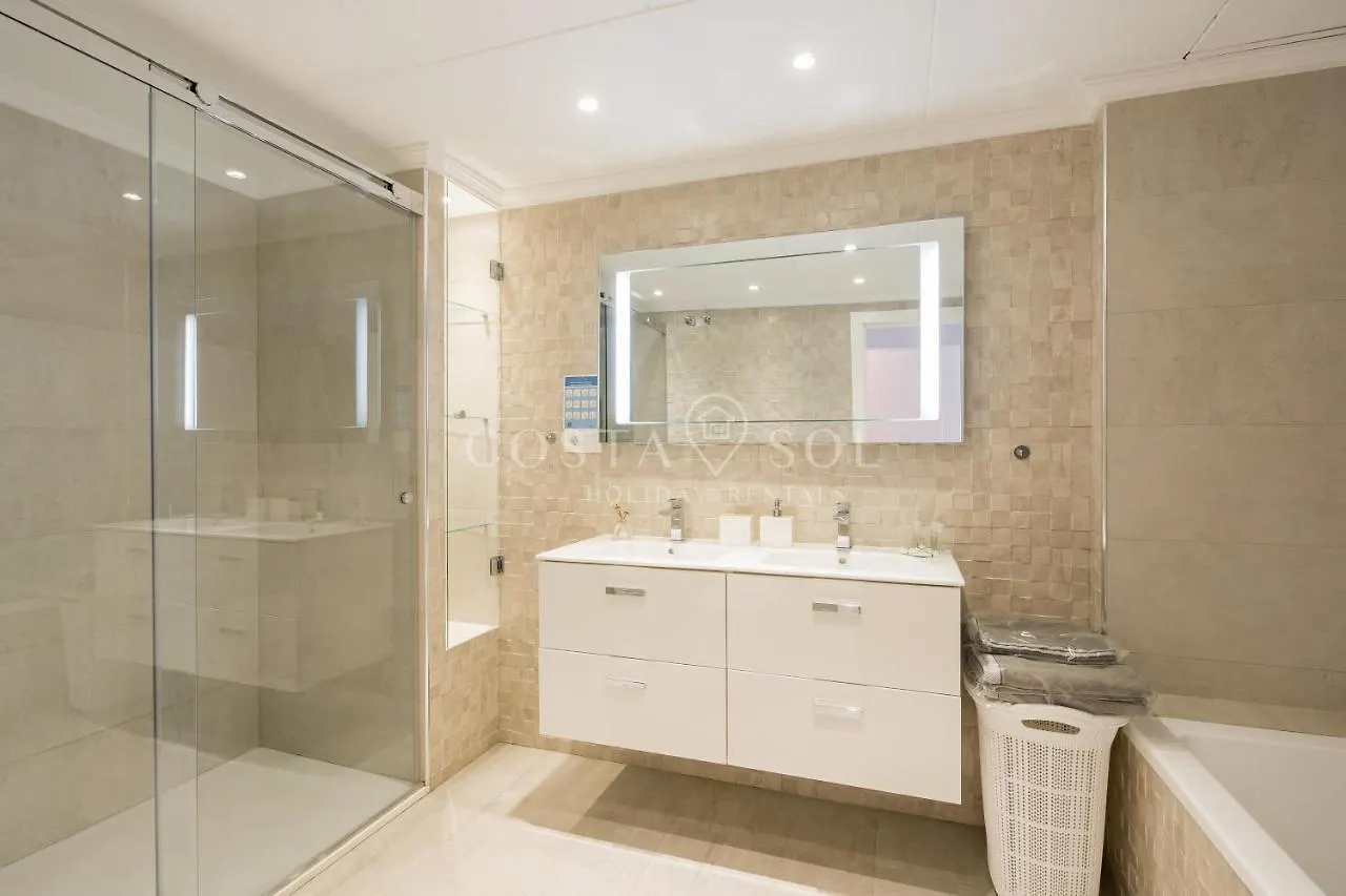 Puerto Marina-Benalmadena Luxury Apartment Dentro De La Isla 0*, Benalmadena