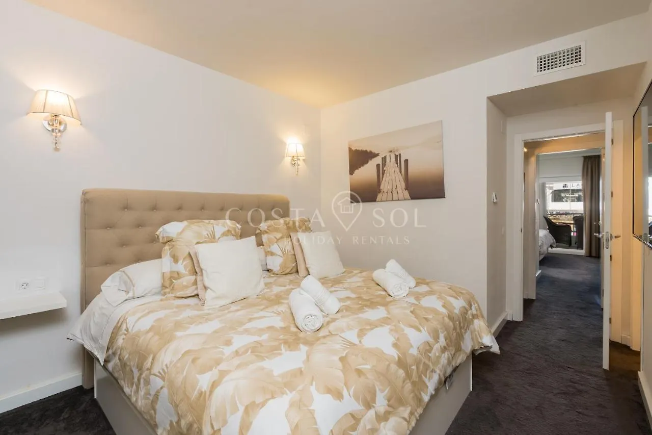 Puerto Marina-Benalmadena Luxury Apartment Dentro De La Isla 0*, Benalmadena Spain